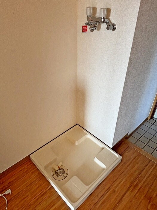 物件内観写真20　(洗濯機置場)