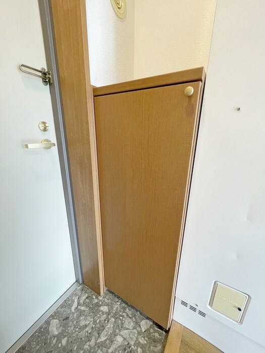 物件内観写真15　(靴箱)