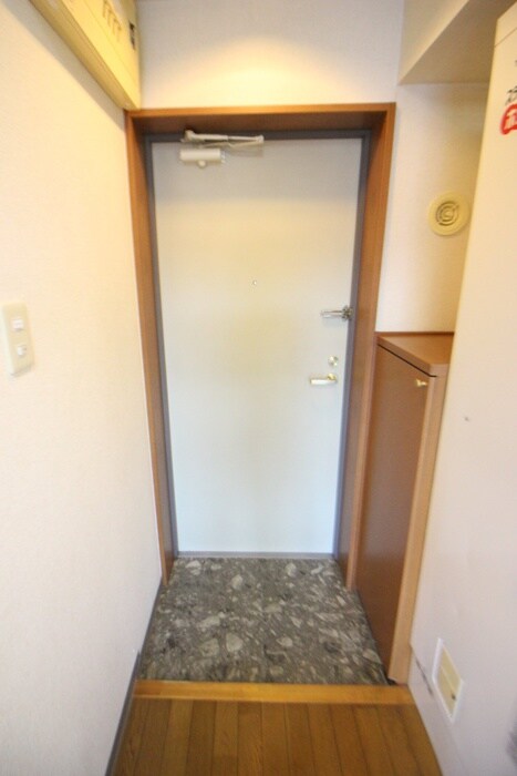 物件内観写真15　(玄関)