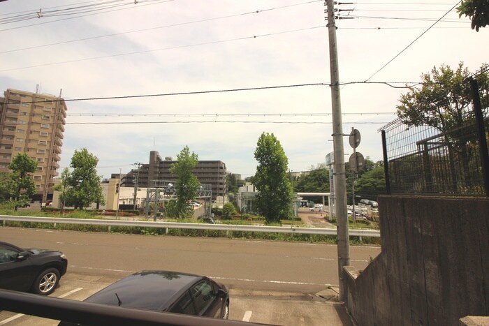 物件内観写真16　(室内からの展望)