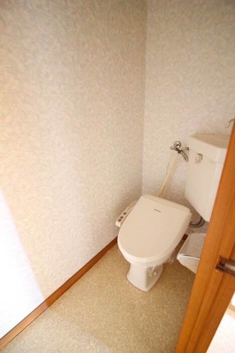 物件内観写真14　(トイレ)