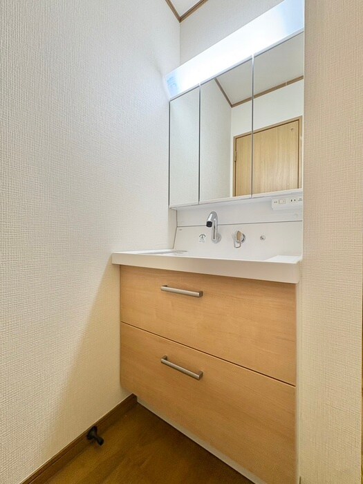 物件内観写真9　(洗面)