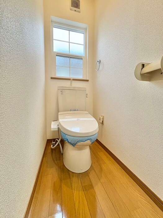 物件内観写真11　(トイレ)