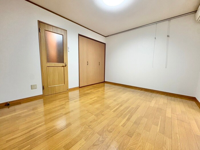 物件内観写真16　(居室)