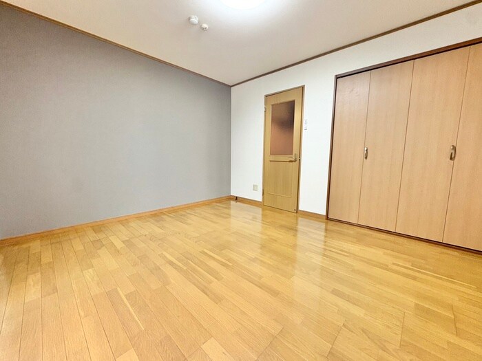 物件内観写真18　(居室)