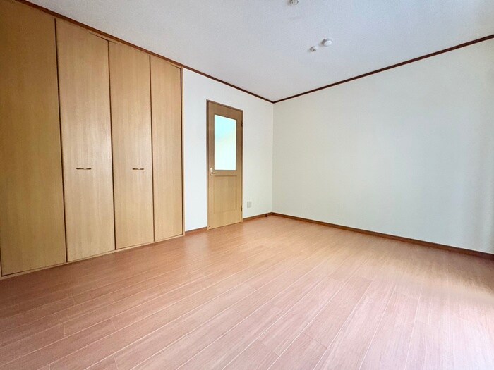 物件内観写真18　(居室)