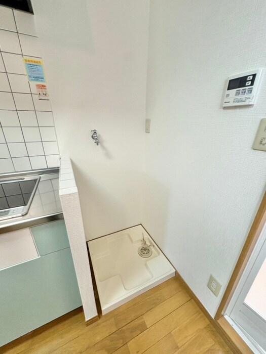 物件内観写真21　(洗濯機置場)