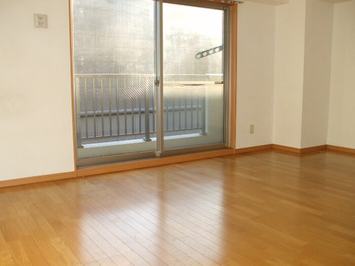 物件内観写真3　(居室)