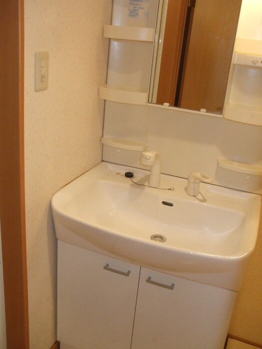 物件内観写真4　(洗面)