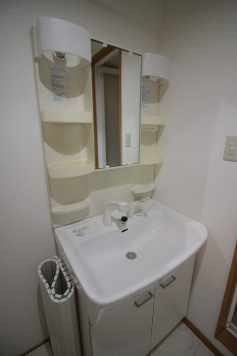 物件内観写真10　(洗面)