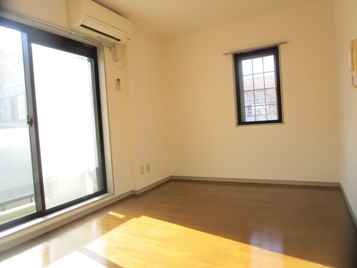 物件内観写真15　(居室)