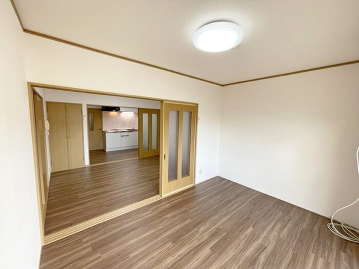 物件内観写真7　(居室)