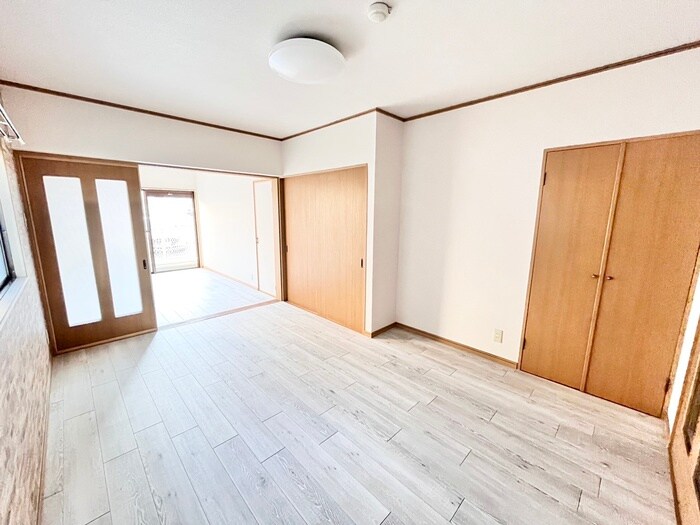 物件内観写真8　(居室)