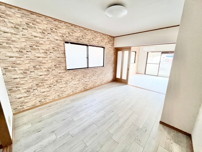 物件内観写真9　(居室)