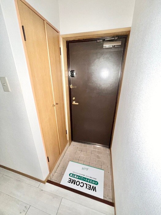 物件内観写真20　(玄関)