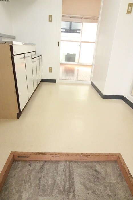 物件内観写真17　(廊下)