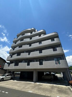 サンパティ－ク泉中央外観写真