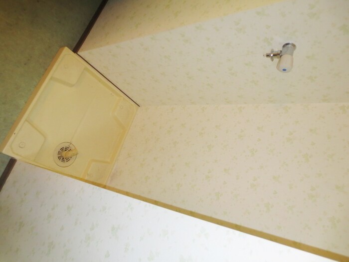 物件内観写真9　(洗濯機置場)