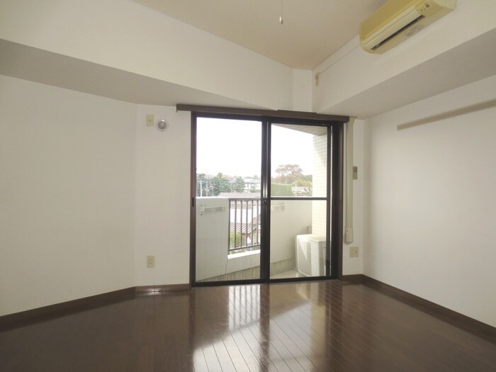 物件内観写真16　(居室)