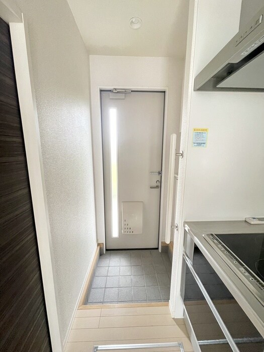 物件内観写真14　(玄関)