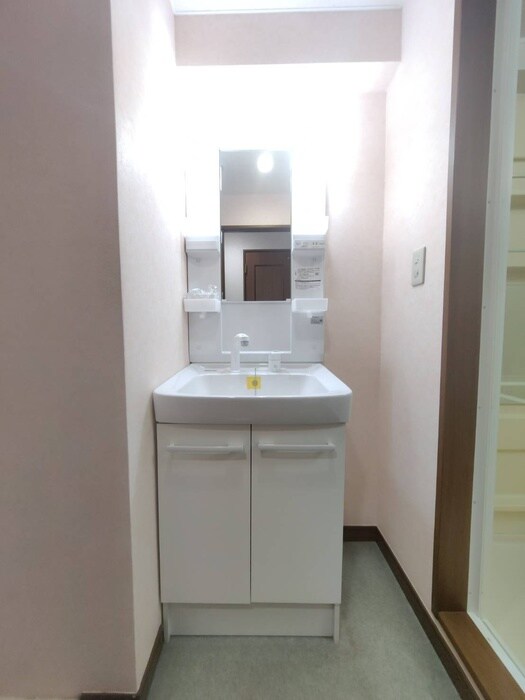 物件内観写真9　(洗面)