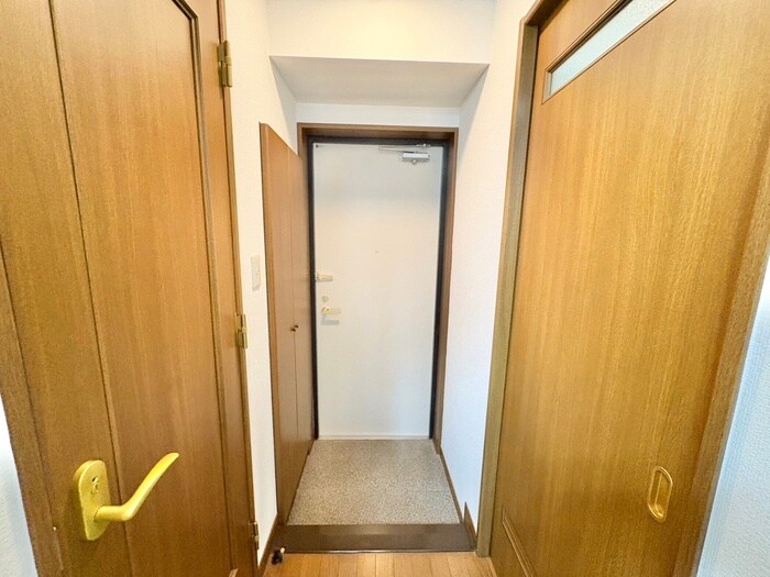 物件内観写真13　(廊下)