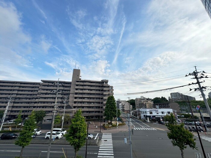 物件内観写真15　(室内からの展望)