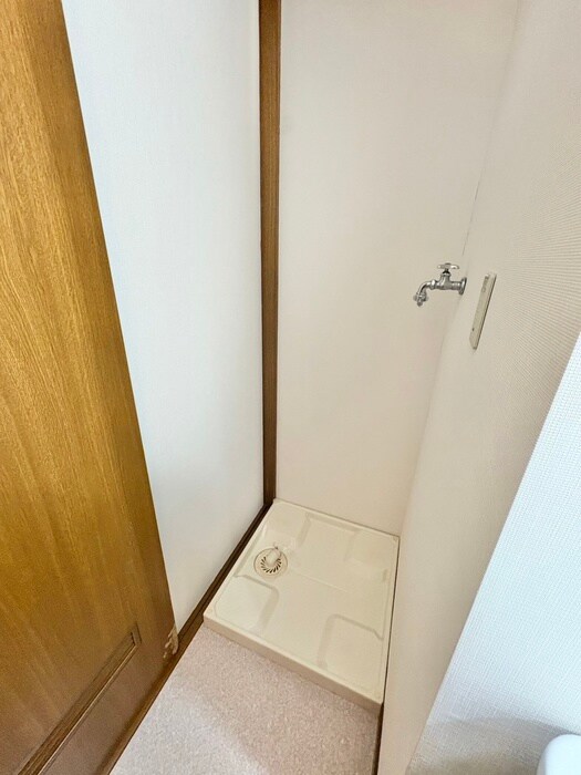 物件内観写真19　(洗濯機置場)