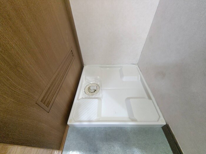 物件内観写真19　(洗濯機置場)