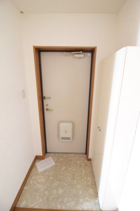 物件内観写真17　(玄関)