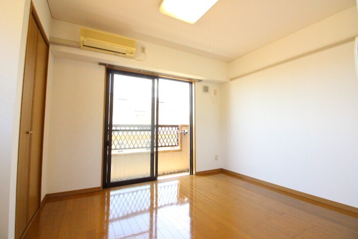 物件内観写真13　(居室)