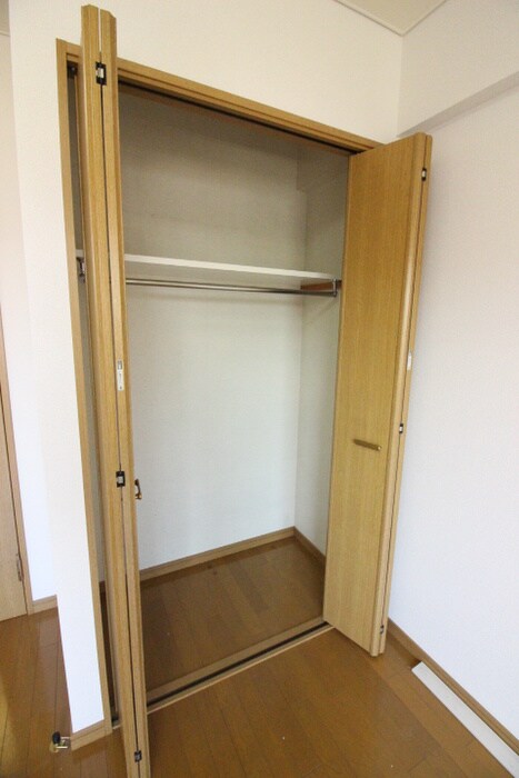 物件内観写真15　(収納)