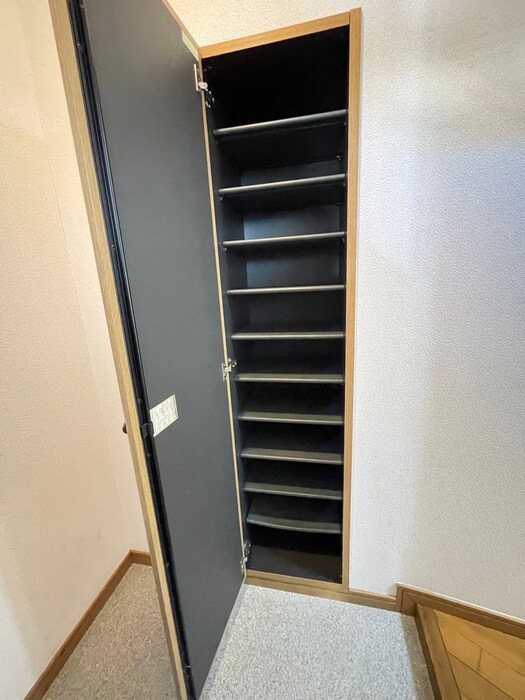 物件内観写真15　(靴箱)