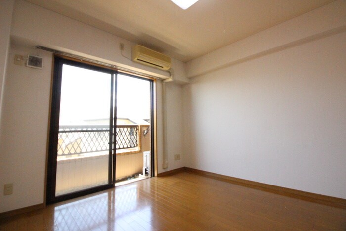 物件内観写真16　(居室)