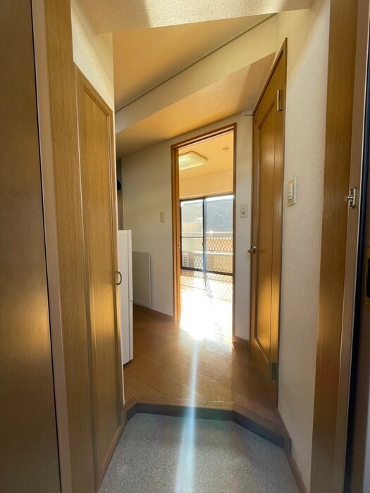 物件内観写真18　(廊下)