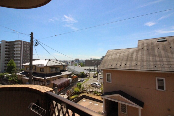 物件内観写真21　(室内からの展望)