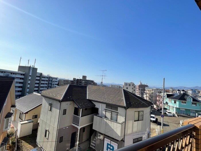 物件内観写真22　(室内からの展望)