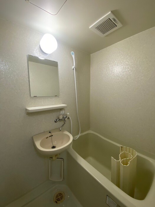 物件内観写真12　(バス／シャワールーム等)