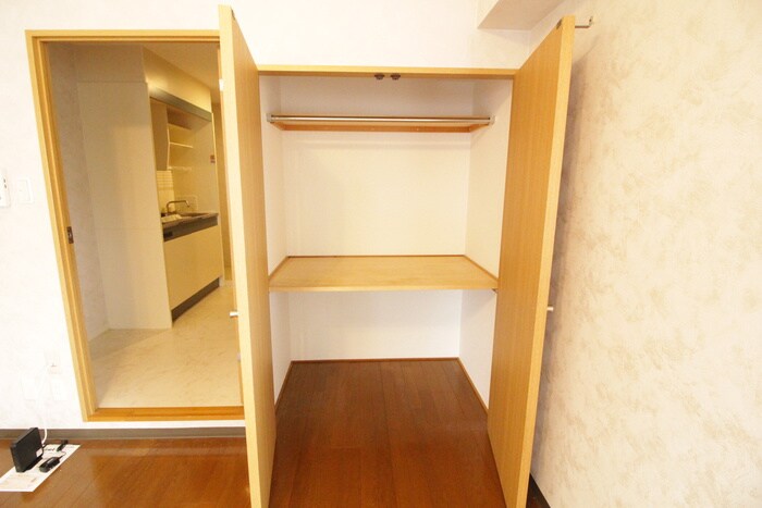 物件内観写真11　(収納)