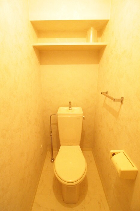 物件内観写真14　(トイレ)