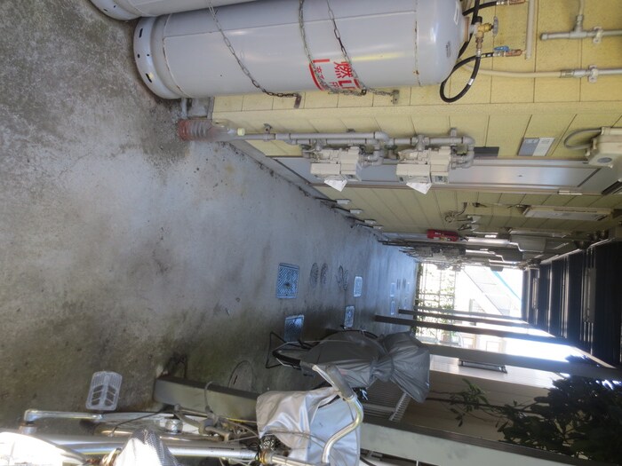 物件外観写真6　(エントランス部分)