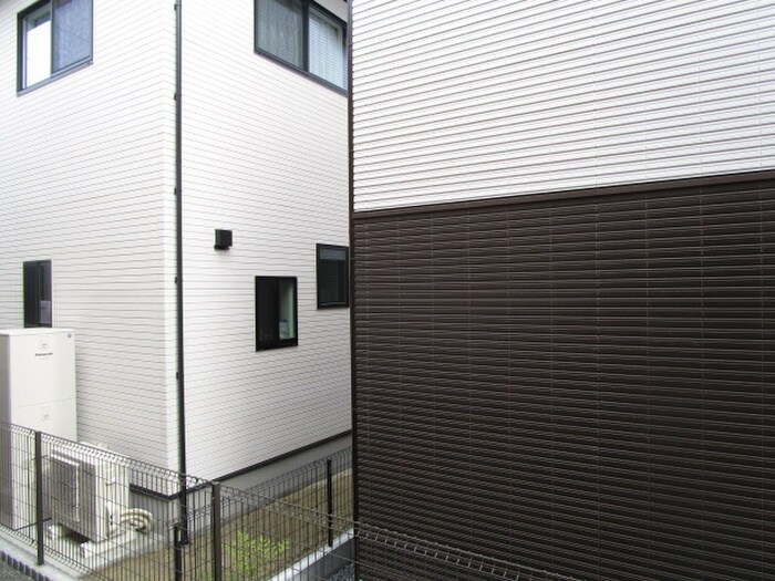 物件内観写真21　(室内からの展望)