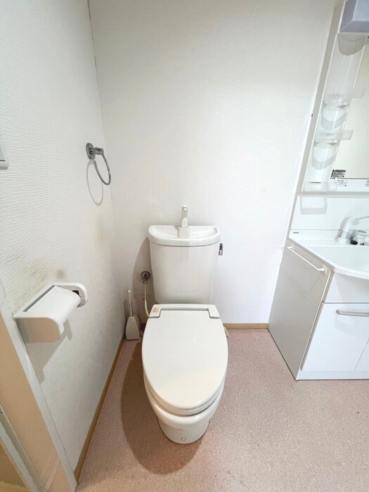 物件内観写真12　(トイレ)