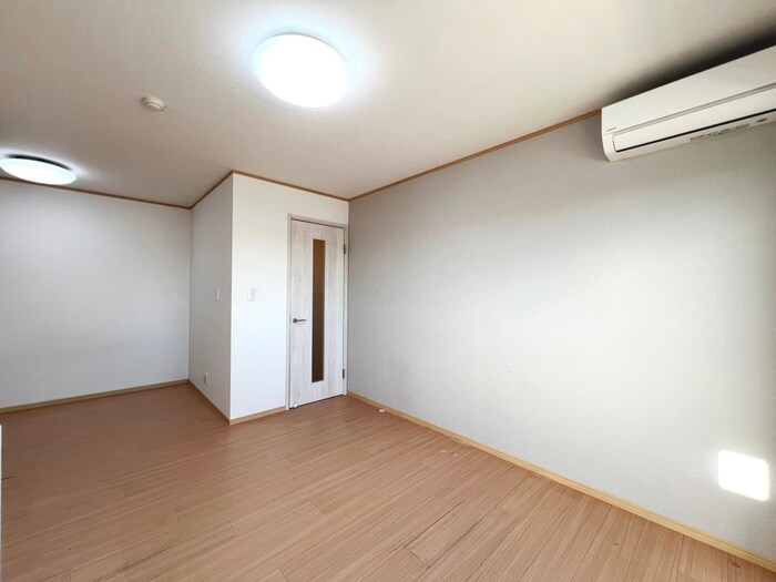 物件内観写真18　(居室)