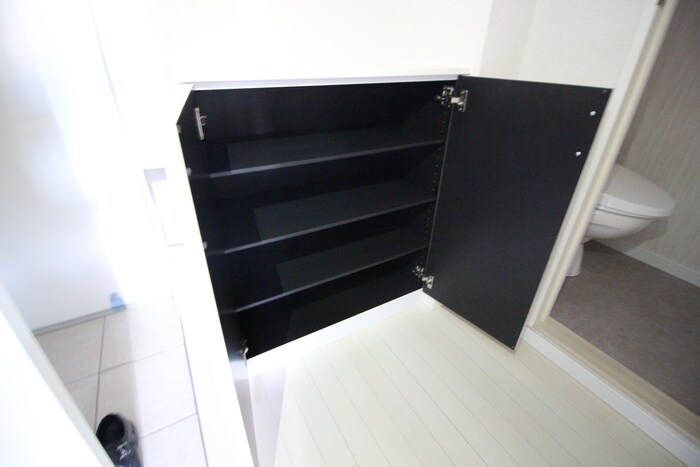 物件内観写真18　(靴箱)