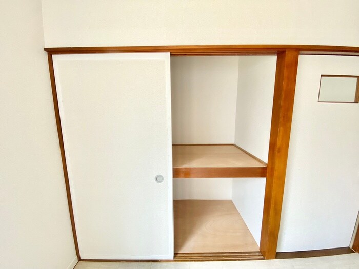 物件内観写真16　(収納)