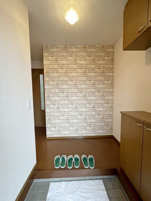 物件内観写真15　(玄関)