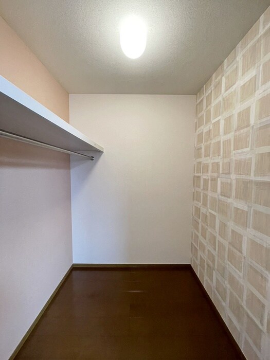 物件内観写真16　(収納)