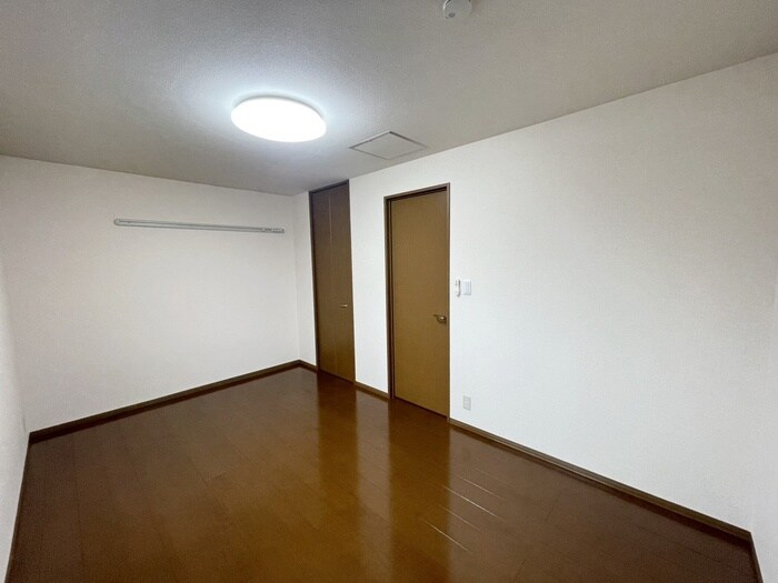 物件内観写真18　(居室)