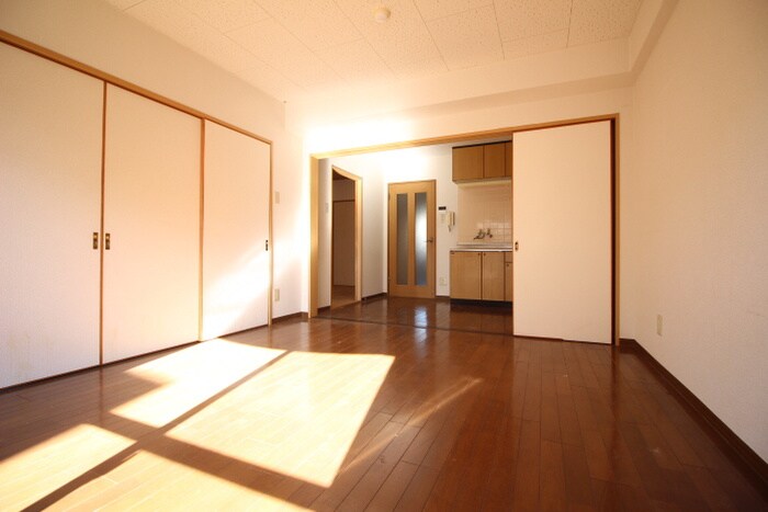 物件内観写真7　(居室)